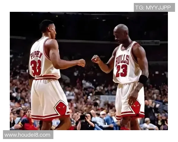 乔丹公牛与库里勇士的巅峰对决：篮球历史上的传奇碰撞与辉煌时刻